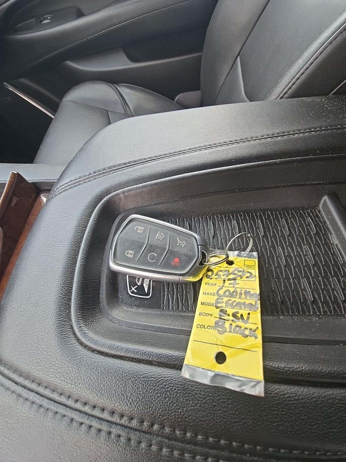 2017 Cadillac Escalade ESV Luxury AWD