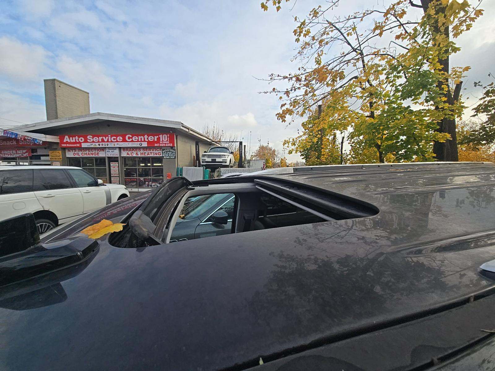 2017 Cadillac Escalade ESV Luxury AWD