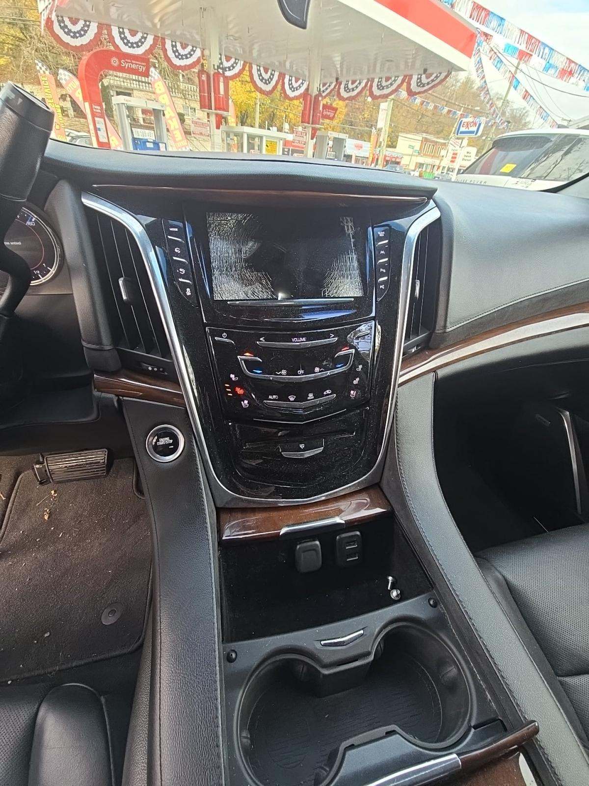 2017 Cadillac Escalade ESV Luxury AWD