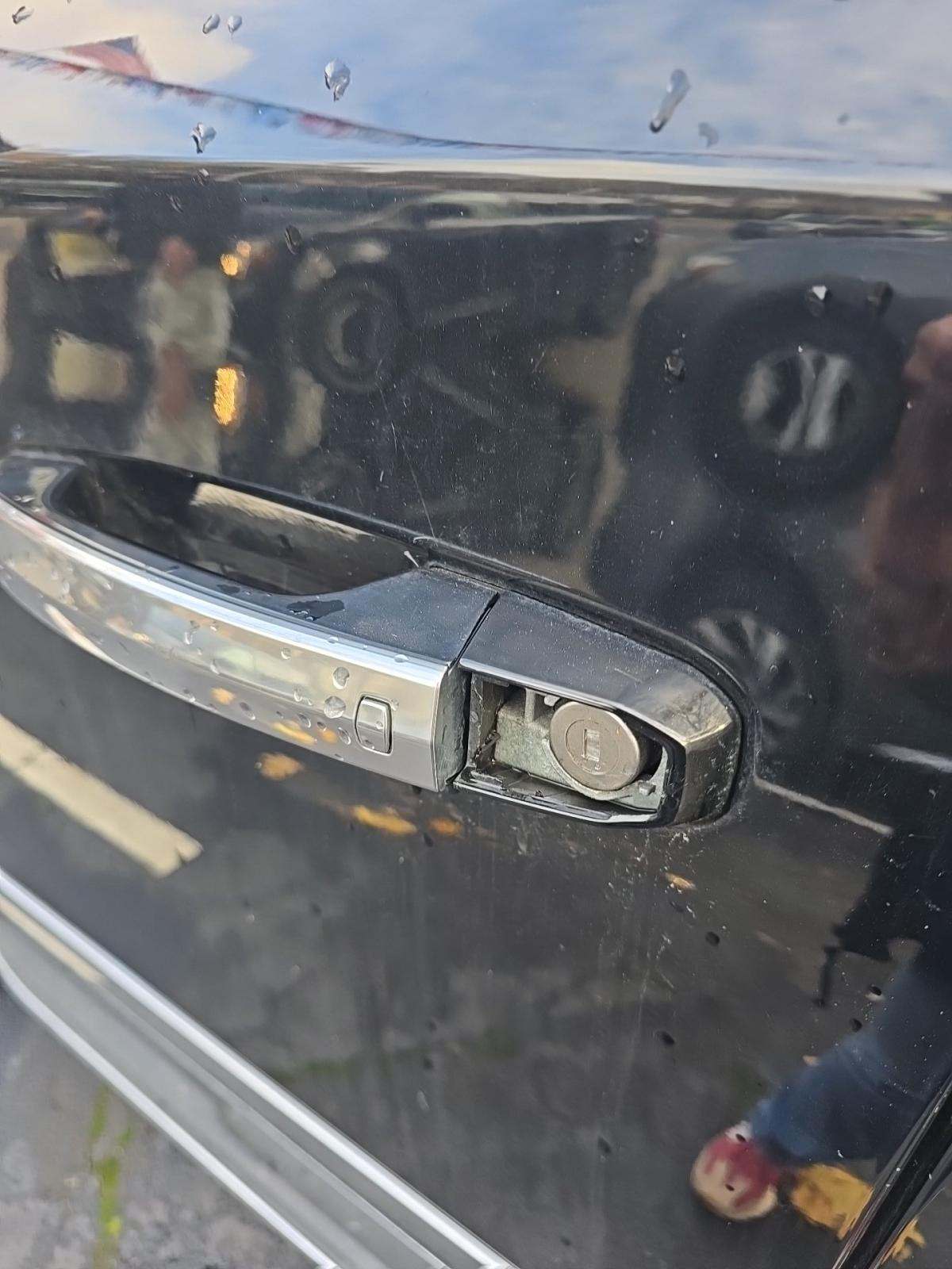 2017 Cadillac Escalade ESV Luxury AWD