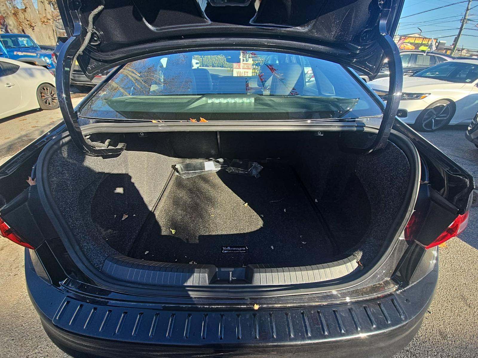 2023 Volkswagen Jetta 2.0T GLI Autobahn FWD