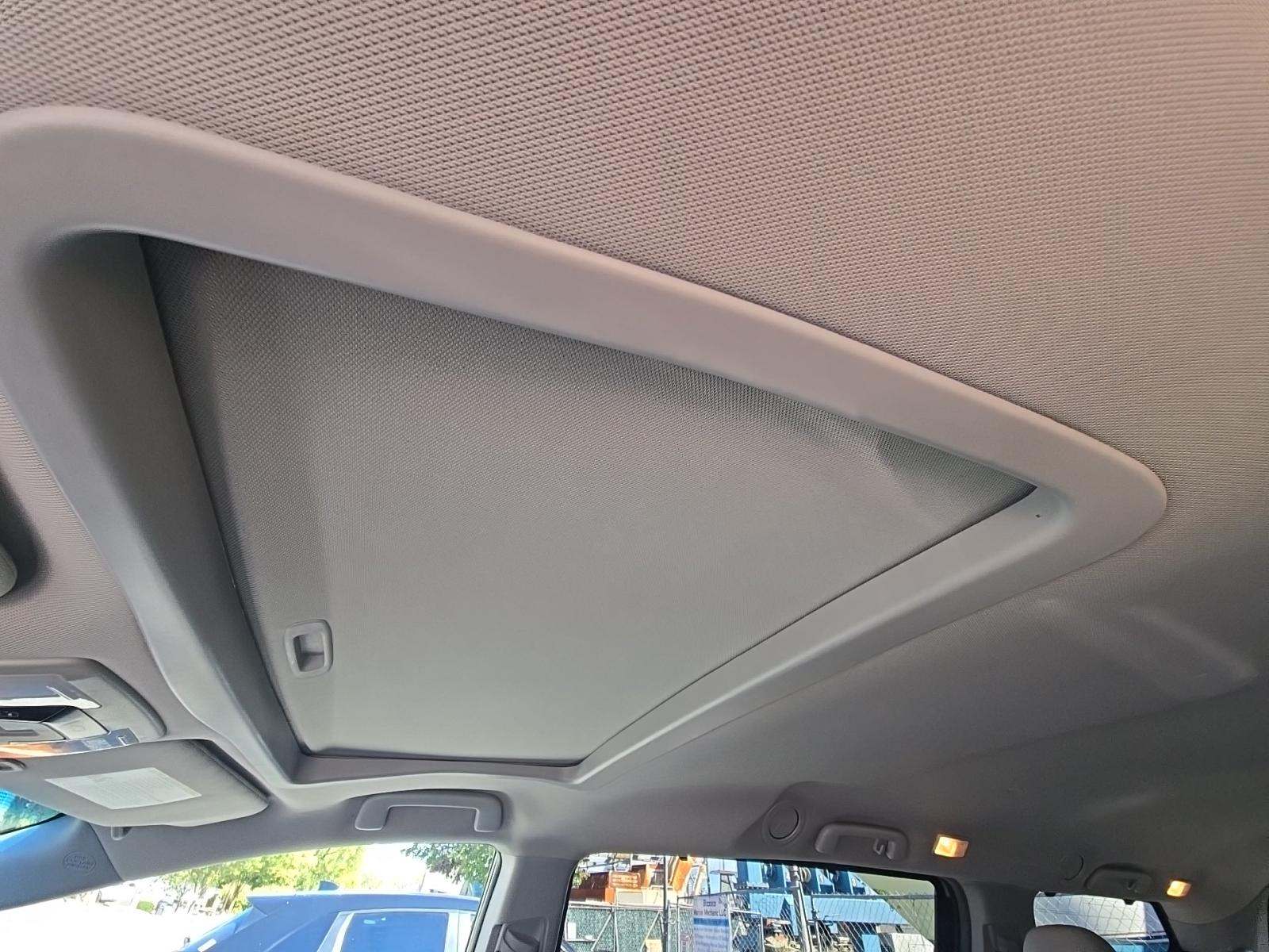 2017 Toyota Sienna XLE FWD