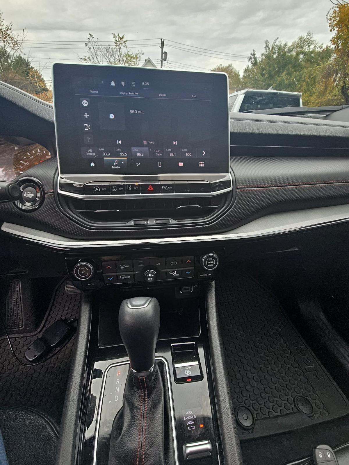 2025 Jeep Compass Trailhawk AWD