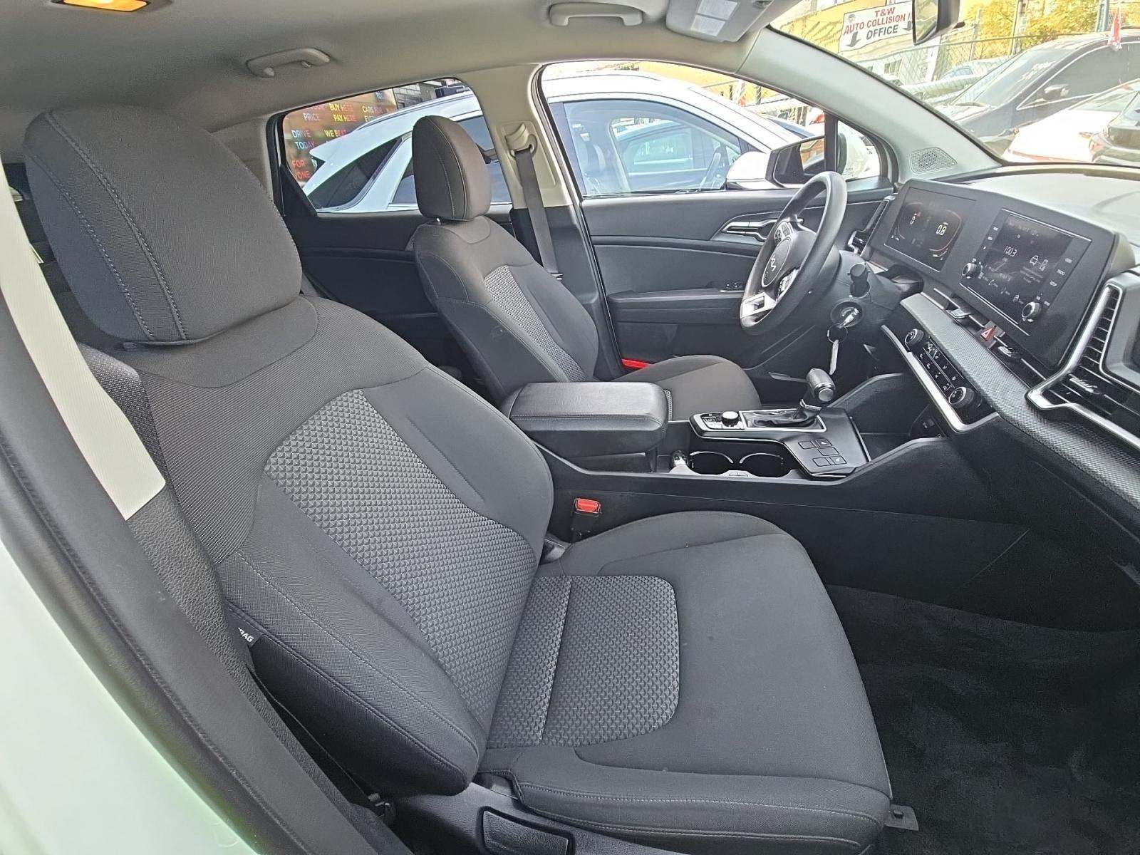 2023 Kia Sportage LX AWD