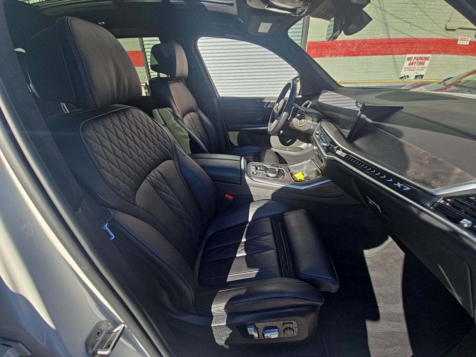 2024 BMW X7 xDrive40i AWD