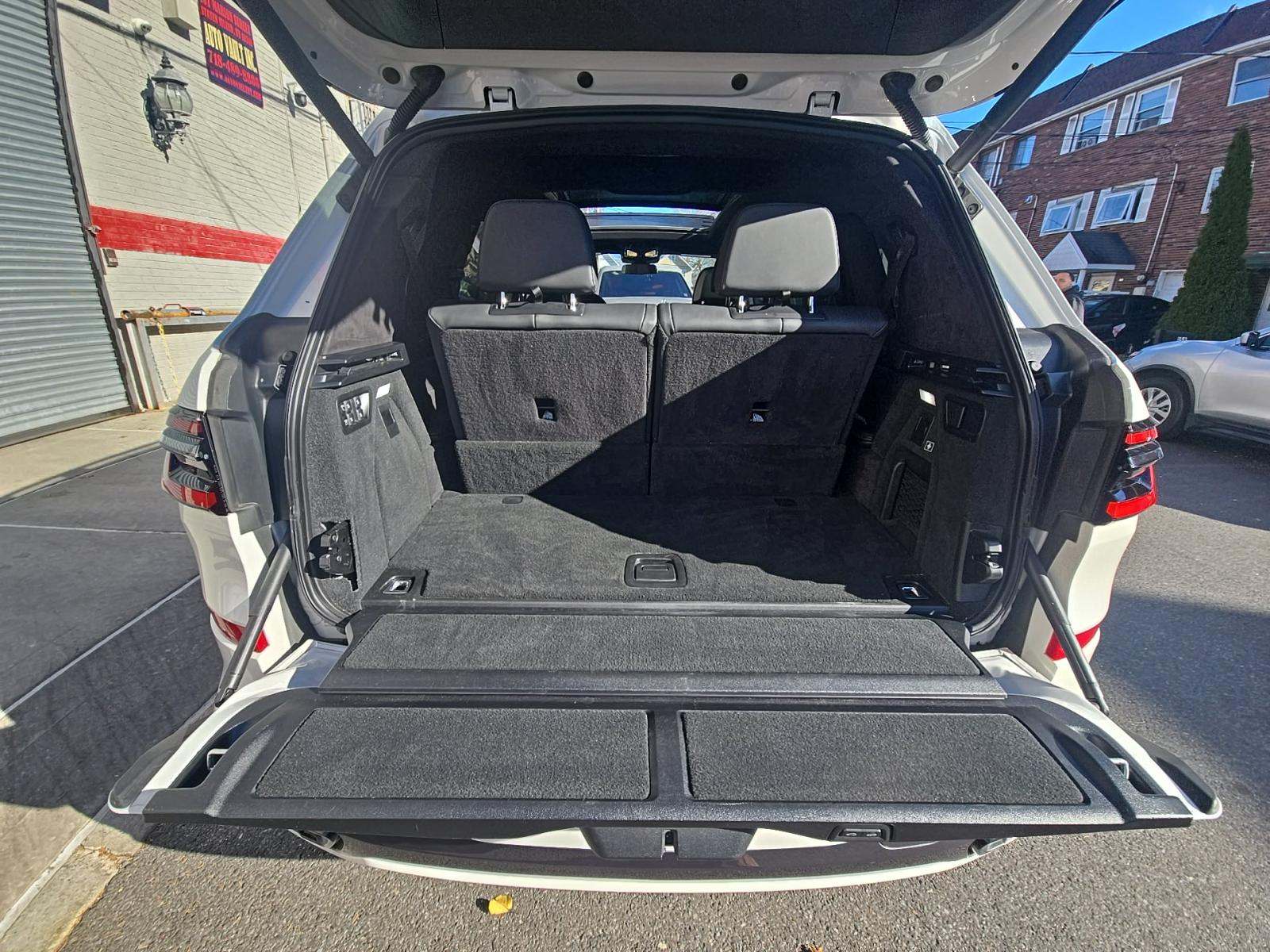 2024 BMW X7 xDrive40i AWD