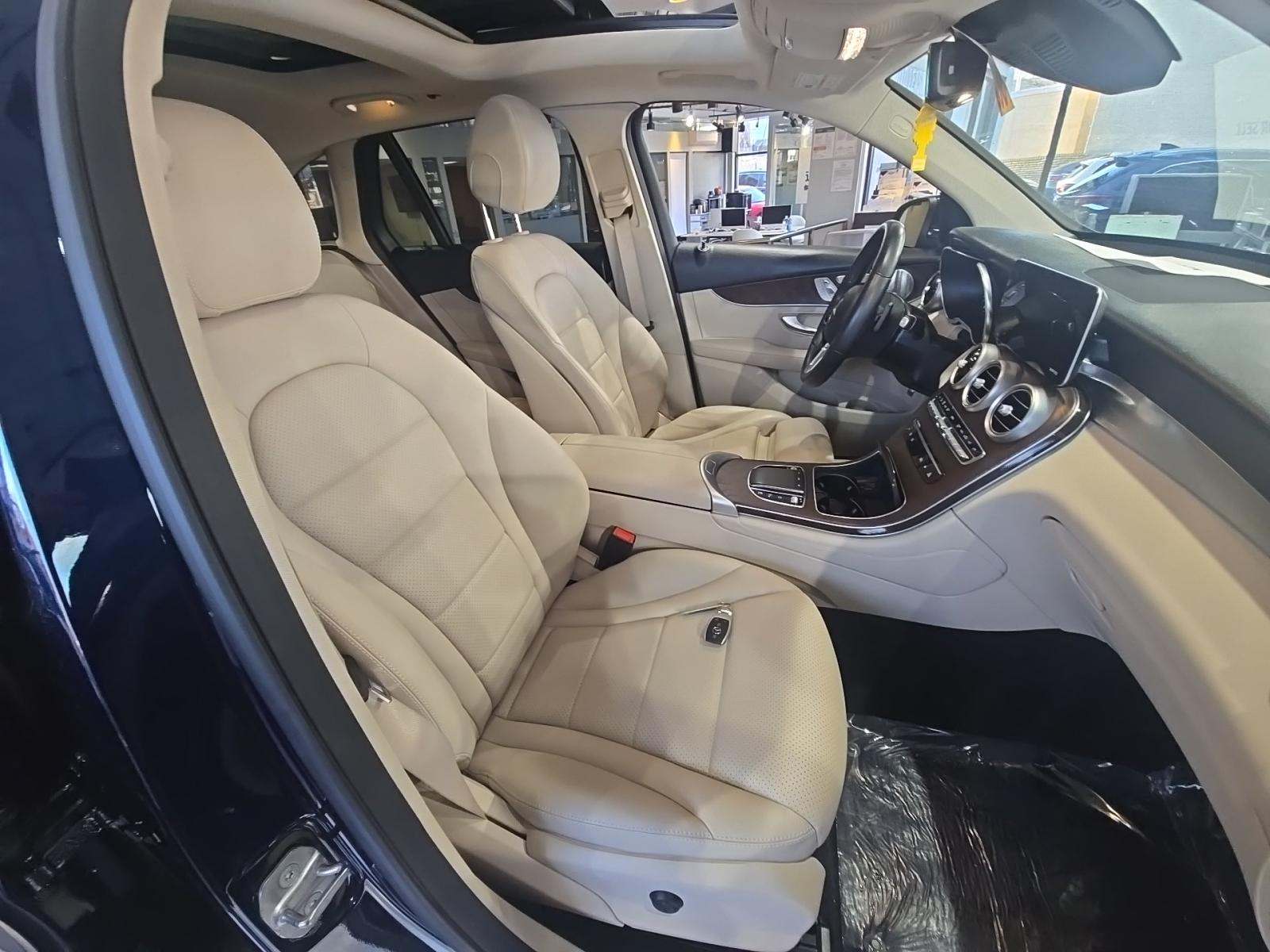 2021 Mercedes-Benz GLC GLC 300 AWD