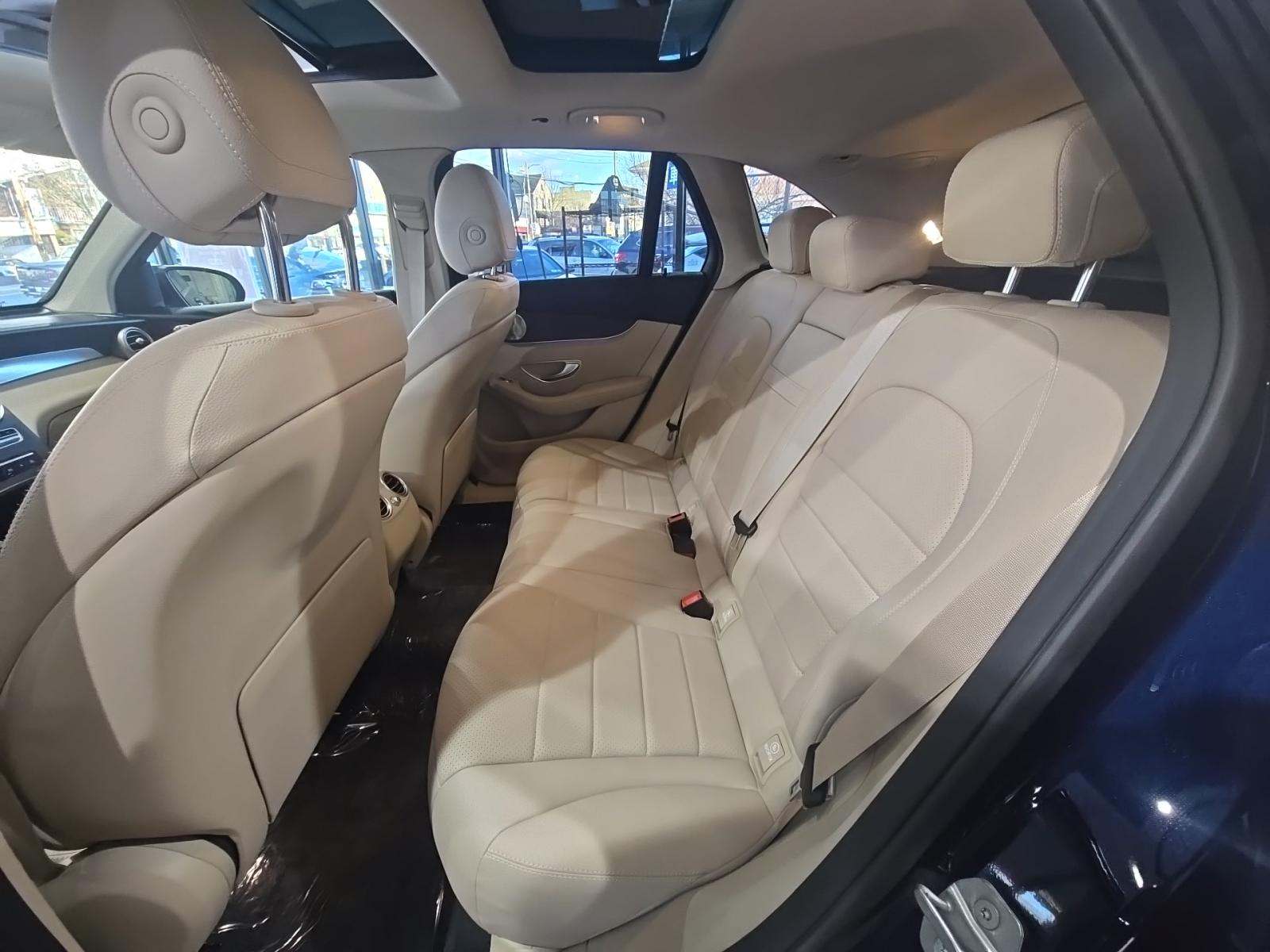 2021 Mercedes-Benz GLC GLC 300 AWD