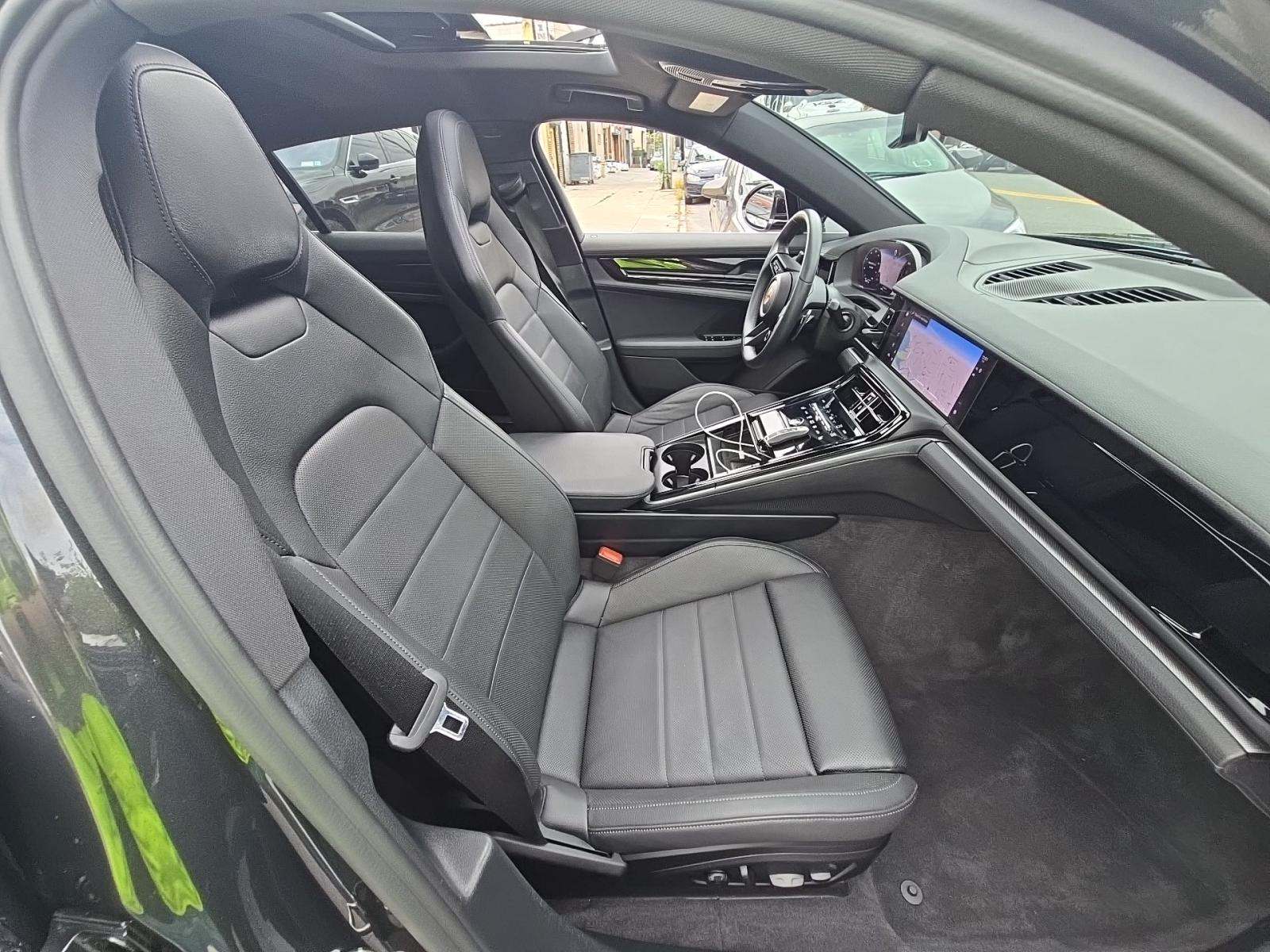 2025 Porsche Panamera 4 AWD