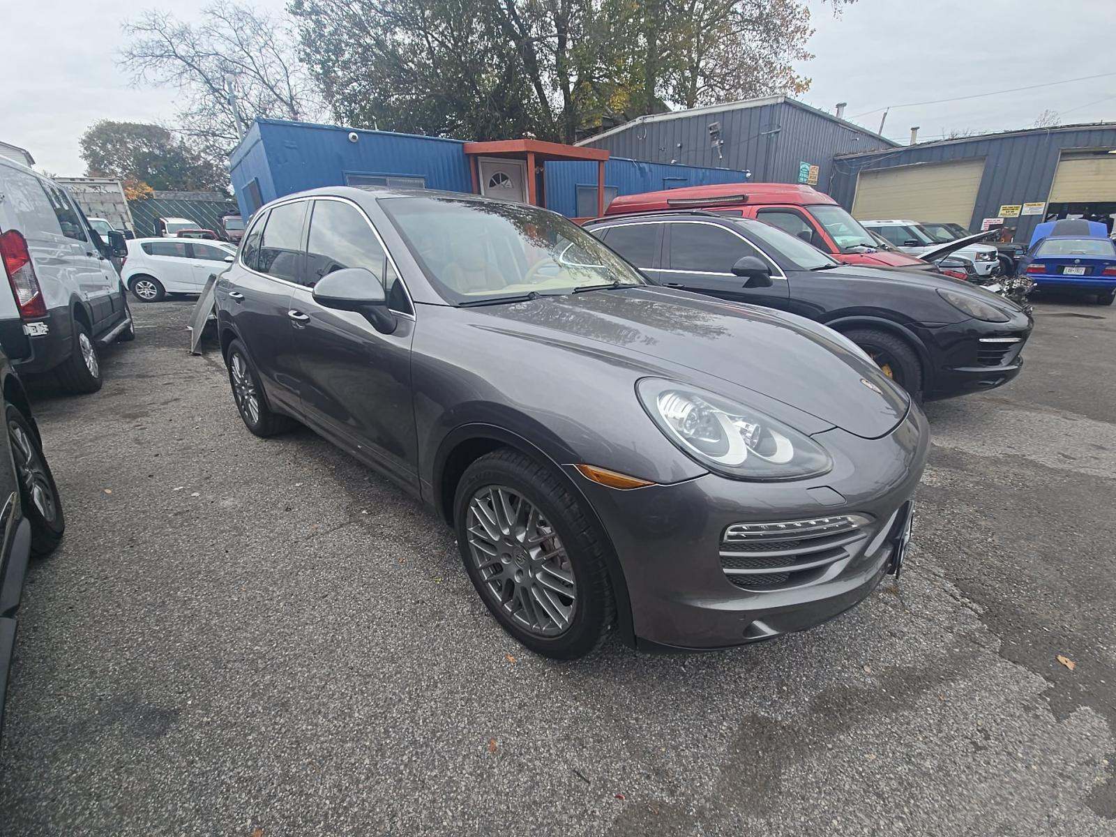 2013 Porsche Cayenne S AWD
