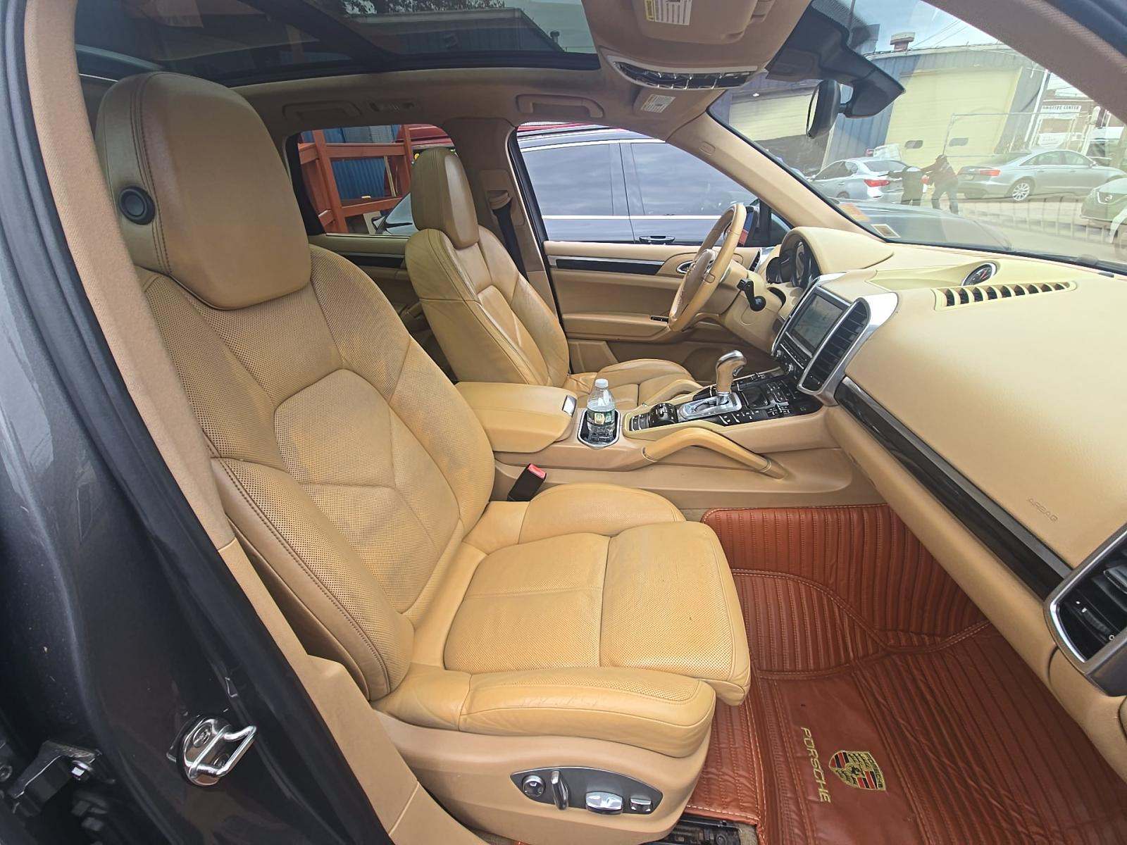 2013 Porsche Cayenne S AWD