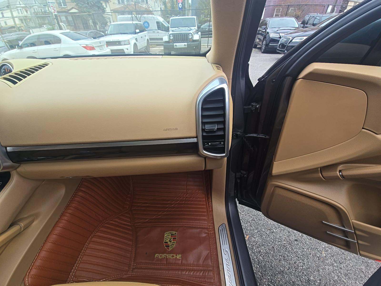 2013 Porsche Cayenne S AWD