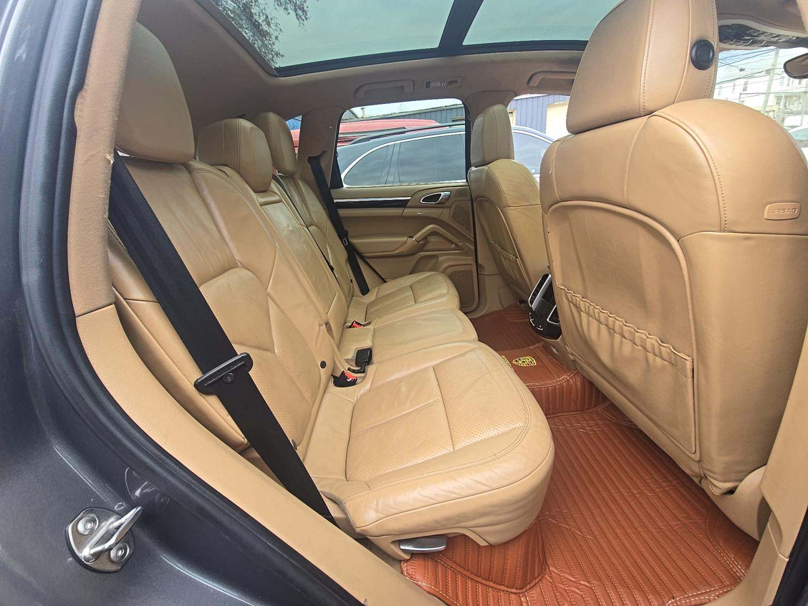 2013 Porsche Cayenne S AWD