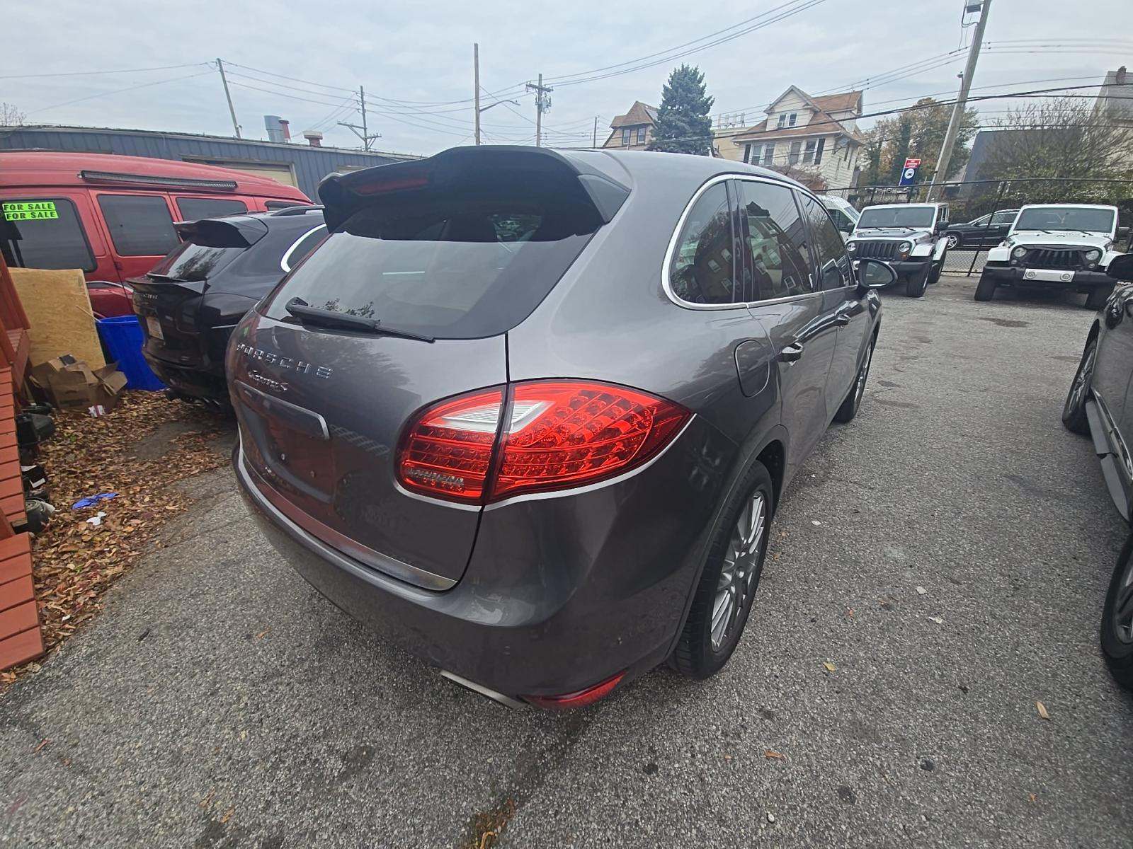 2013 Porsche Cayenne S AWD