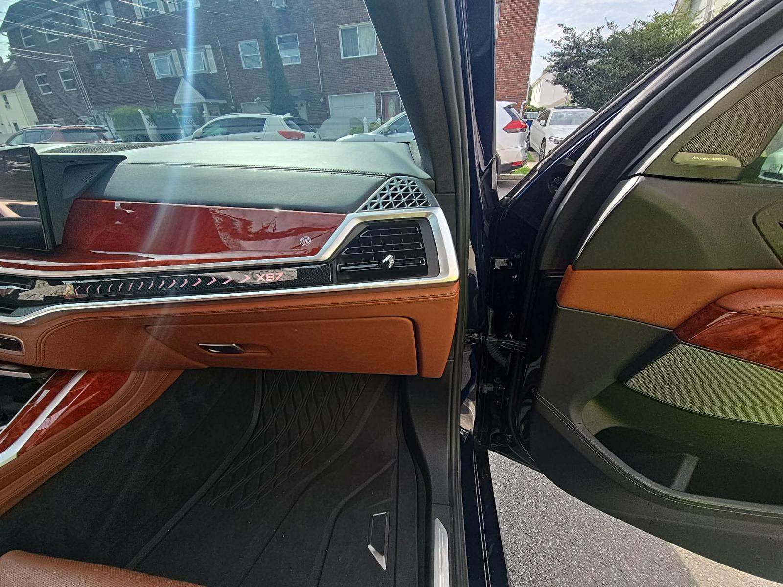 2023 BMW X7 ALPINA XB7 AWD