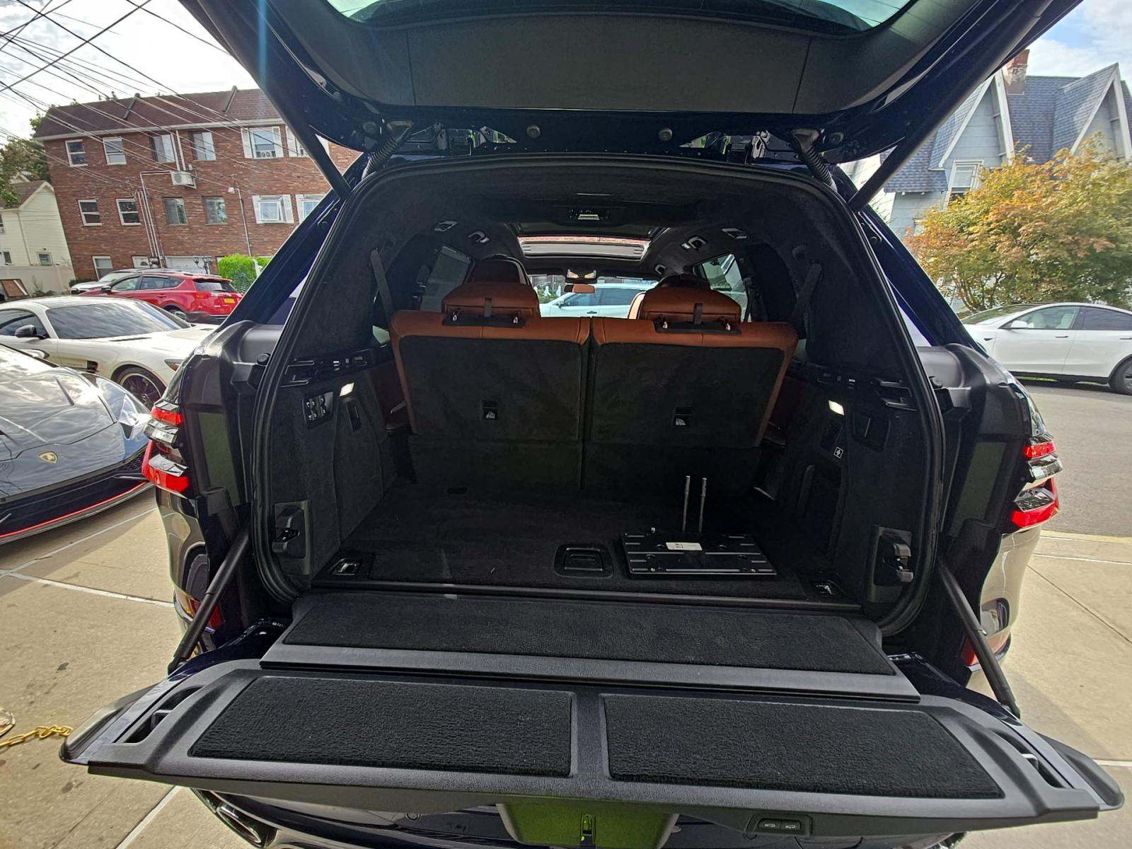 2023 BMW X7 ALPINA XB7 AWD