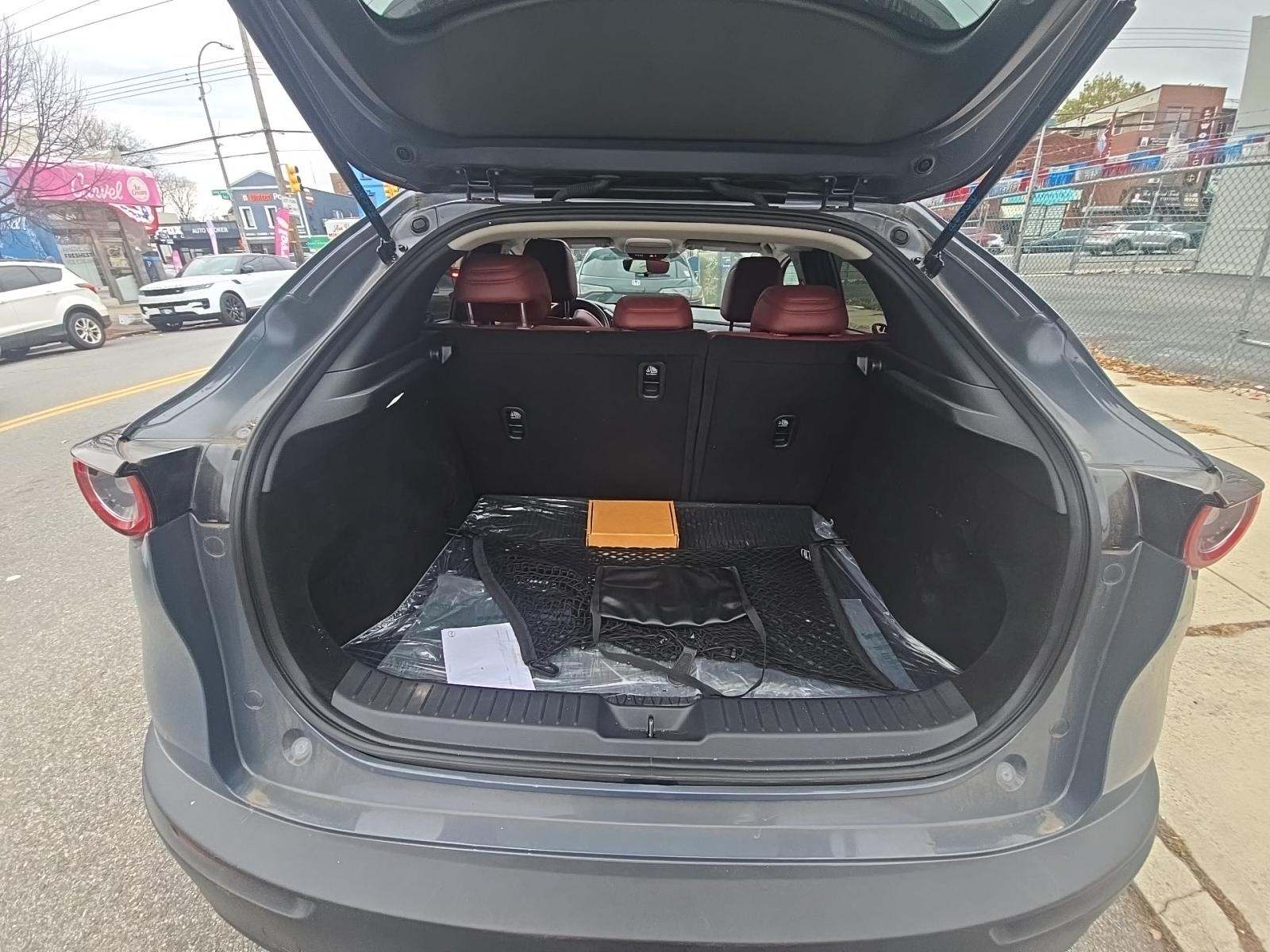 2023 MAZDA CX-30 2.5 S Carbon Edition AWD