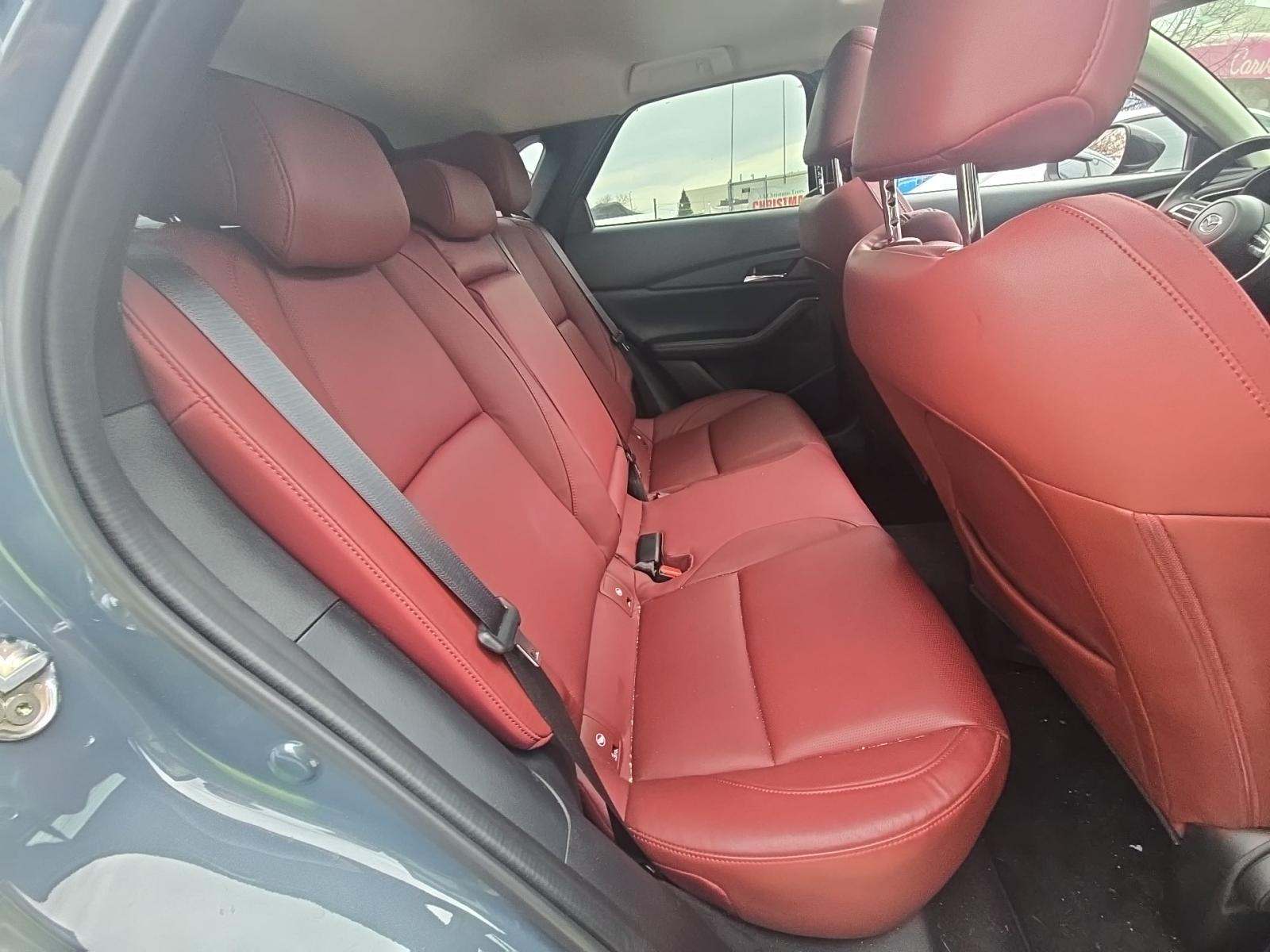 2023 MAZDA CX-30 2.5 S Carbon Edition AWD