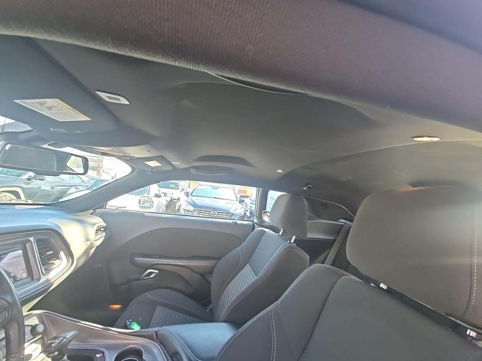 2023 Dodge Challenger SXT RWD