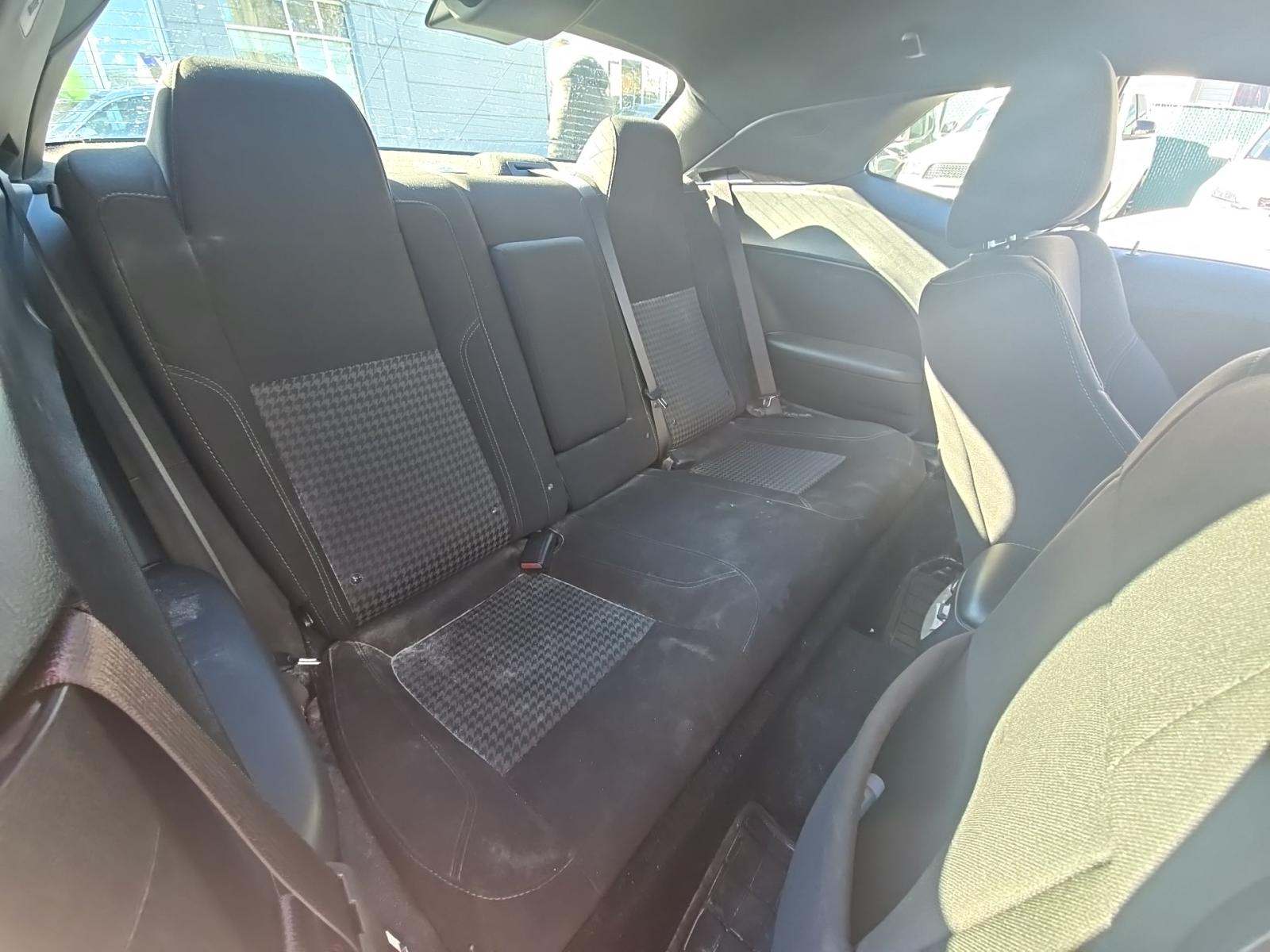 2023 Dodge Challenger SXT RWD