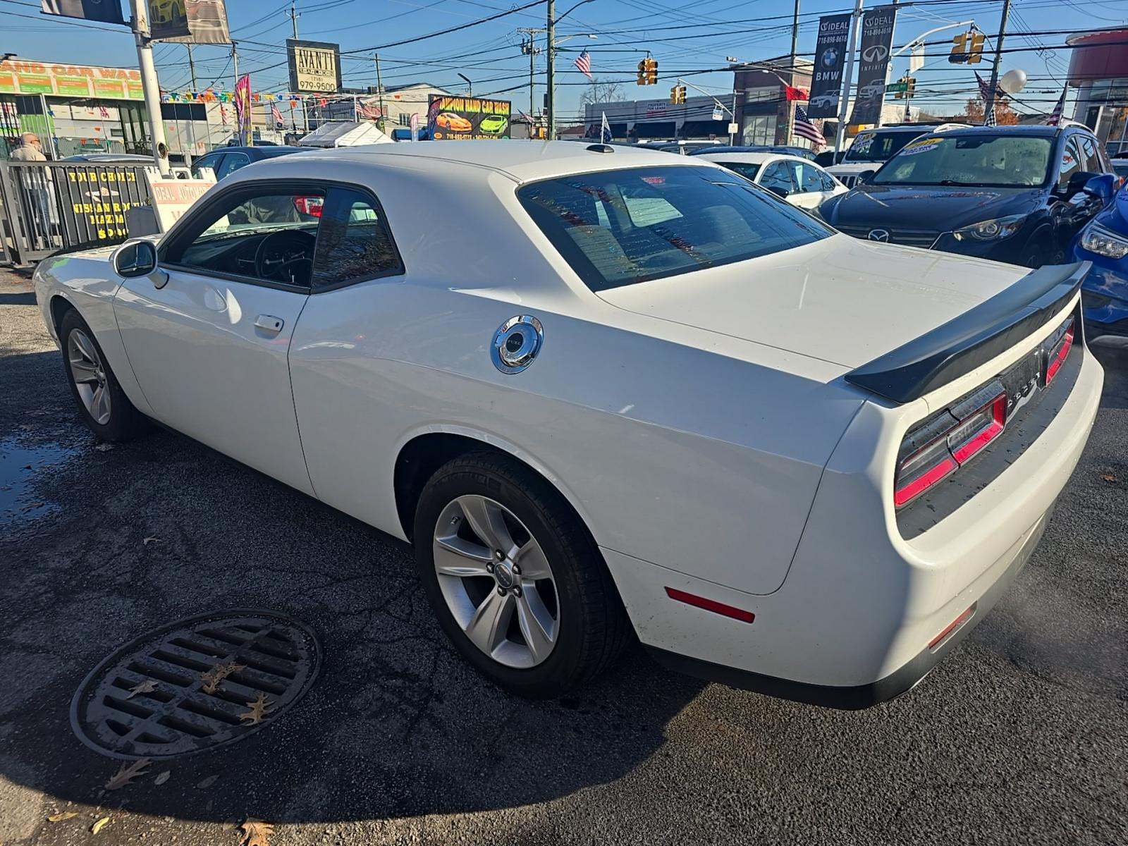 2023 Dodge Challenger SXT RWD