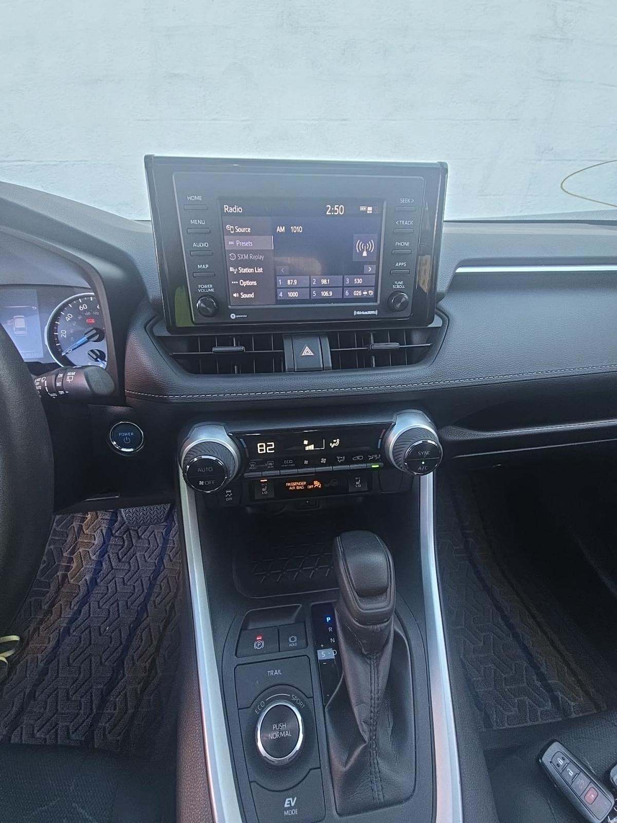 2022 Toyota RAV4 Hybrid XLE AWD