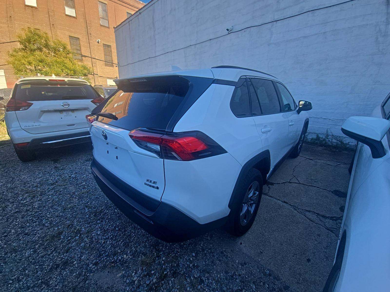 2022 Toyota RAV4 Hybrid XLE AWD