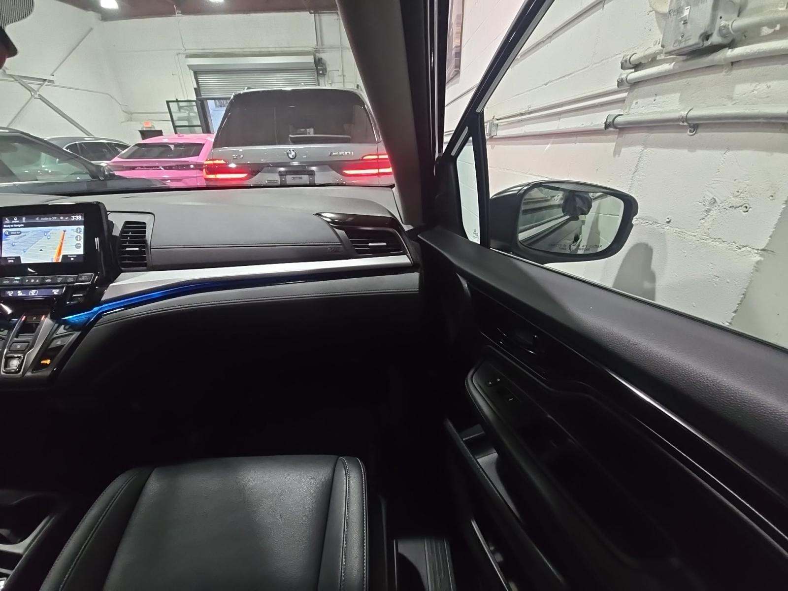 2024 Honda Odyssey Touring FWD