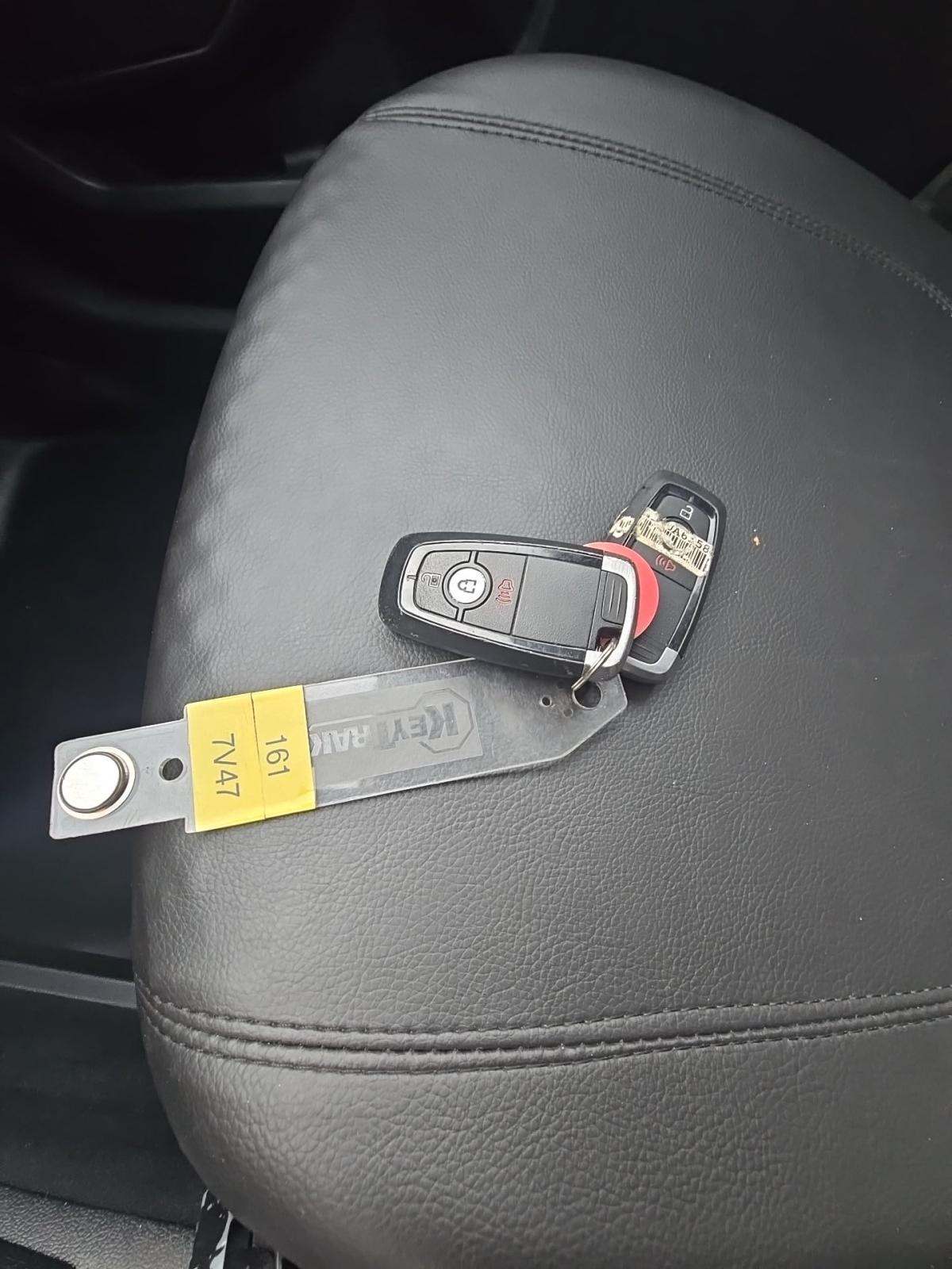 2022 Ford Escape Hybrid SE AWD