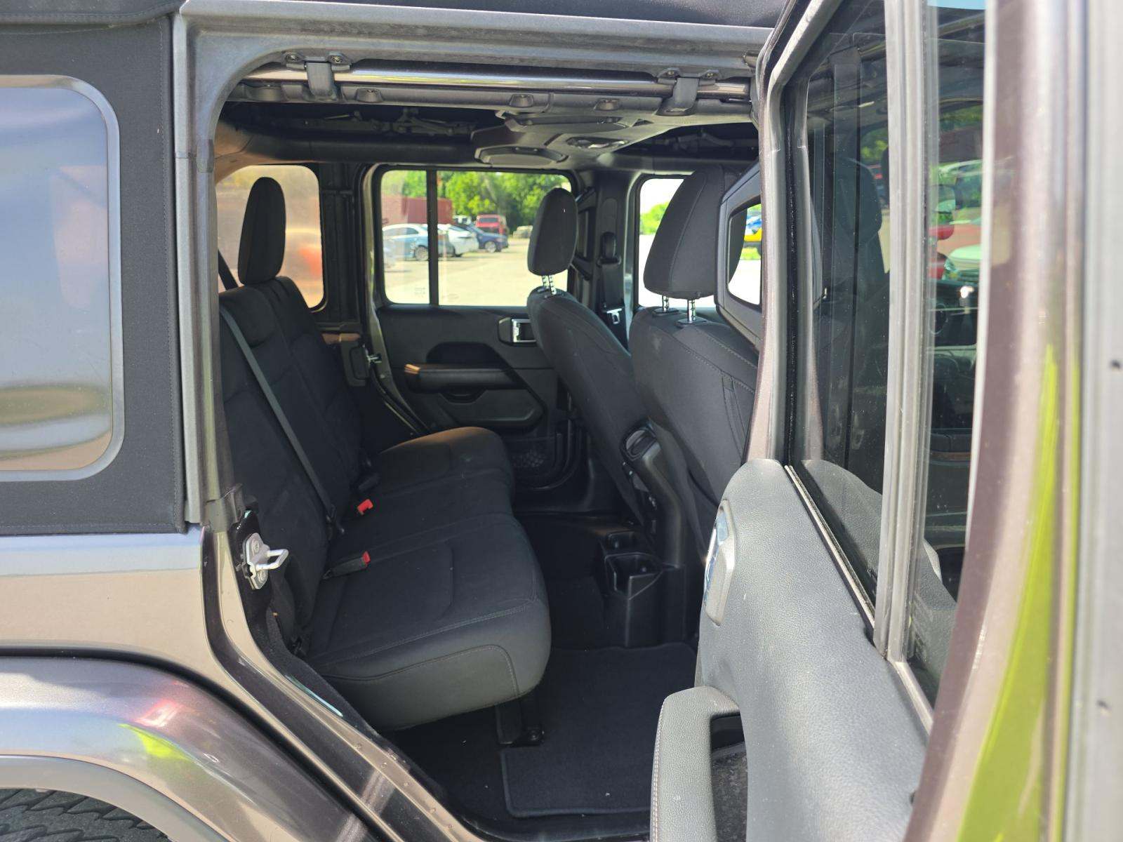 2018 Jeep Wrangler Unlimited Sahara AWD