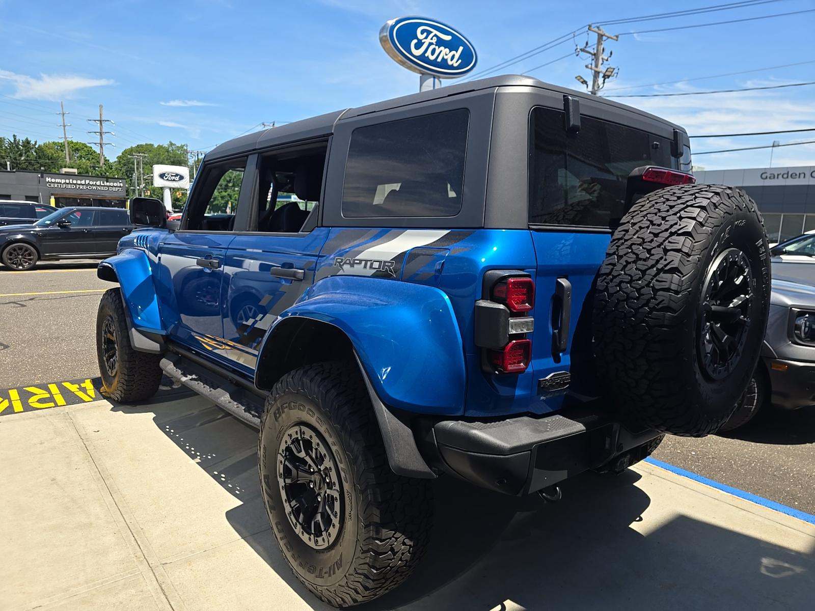 FORD BRONCO - 2
