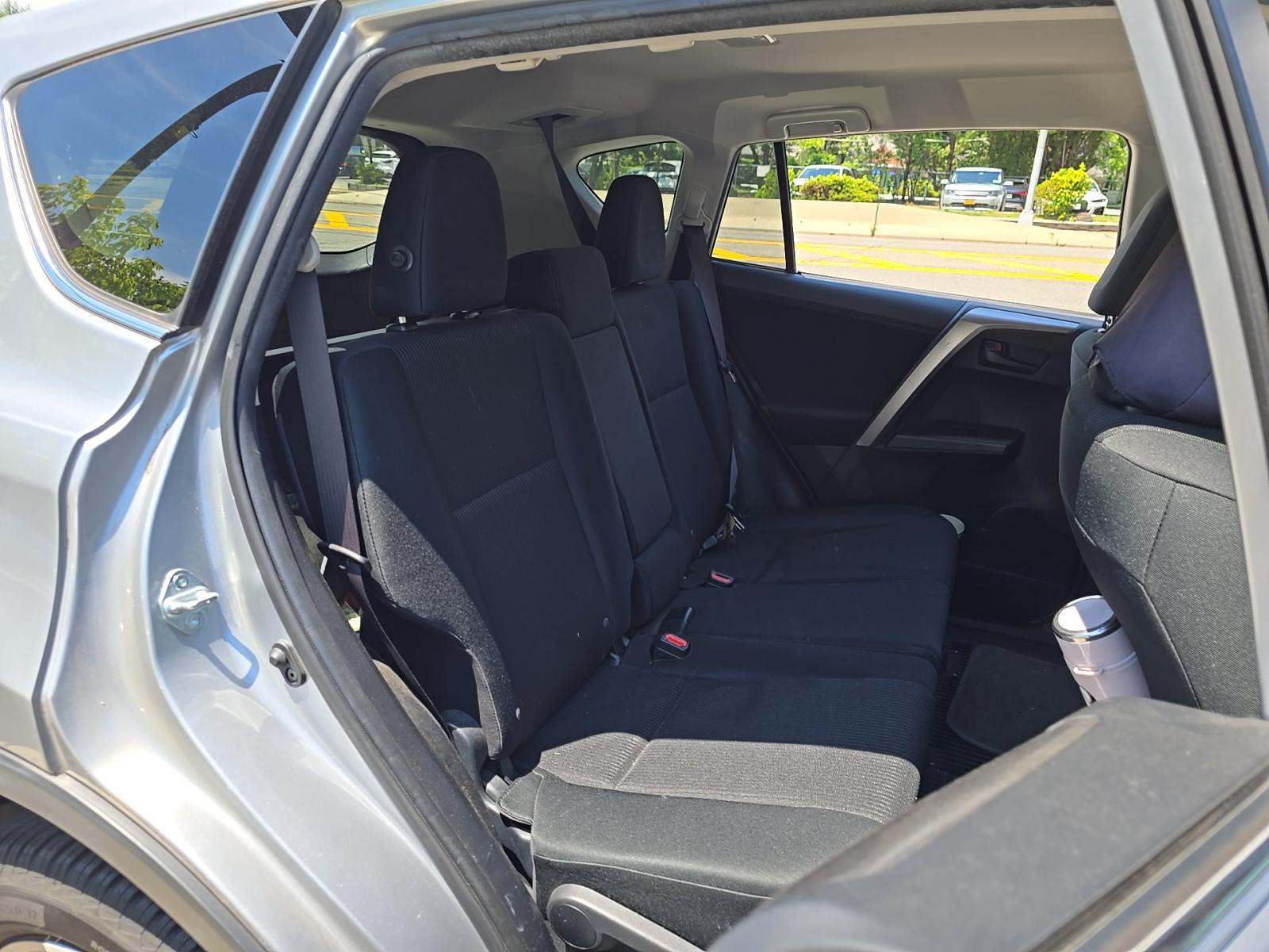 2018 Toyota RAV4 LE AWD