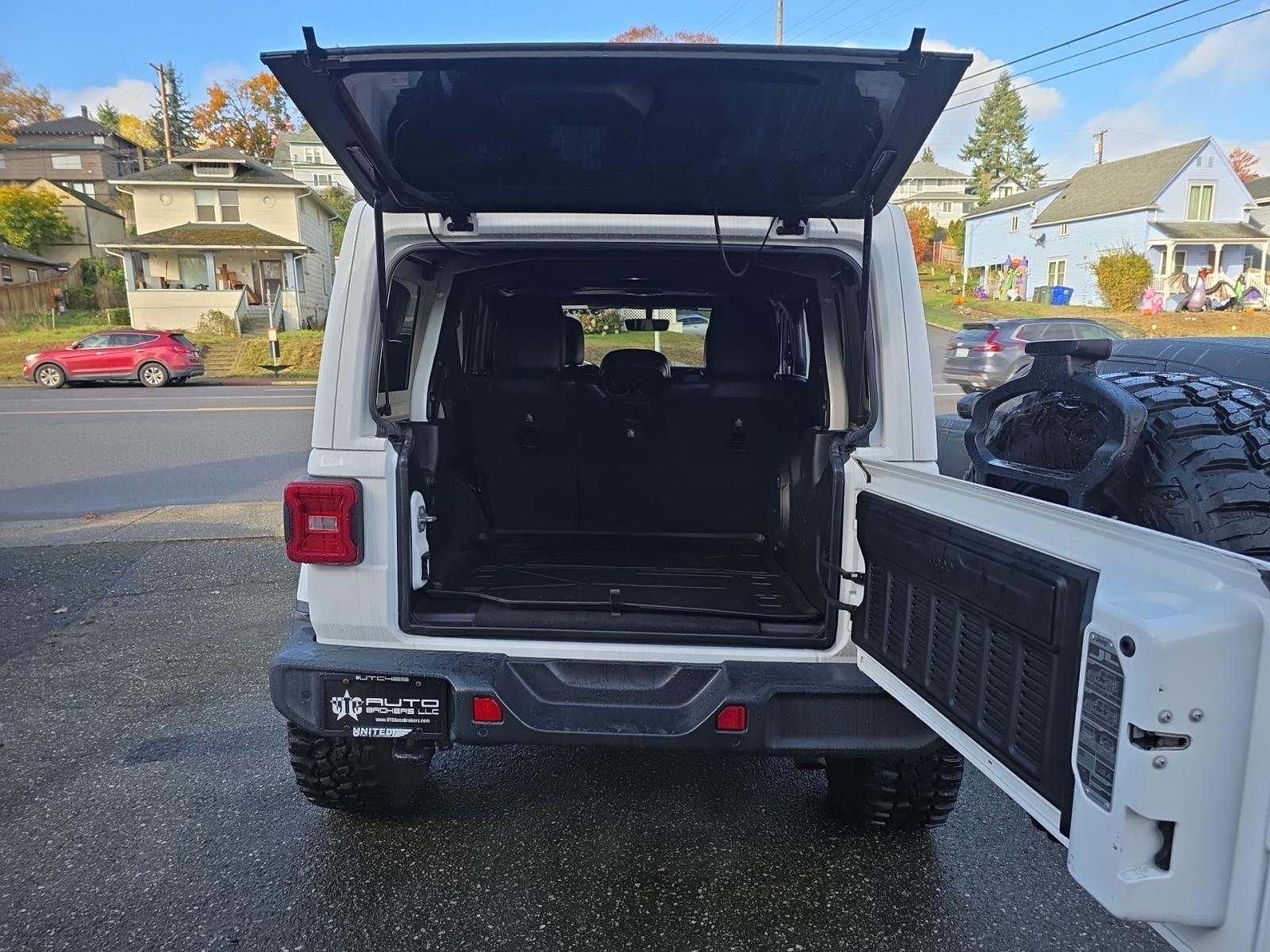 2018 Jeep Wrangler Unlimited Sahara AWD