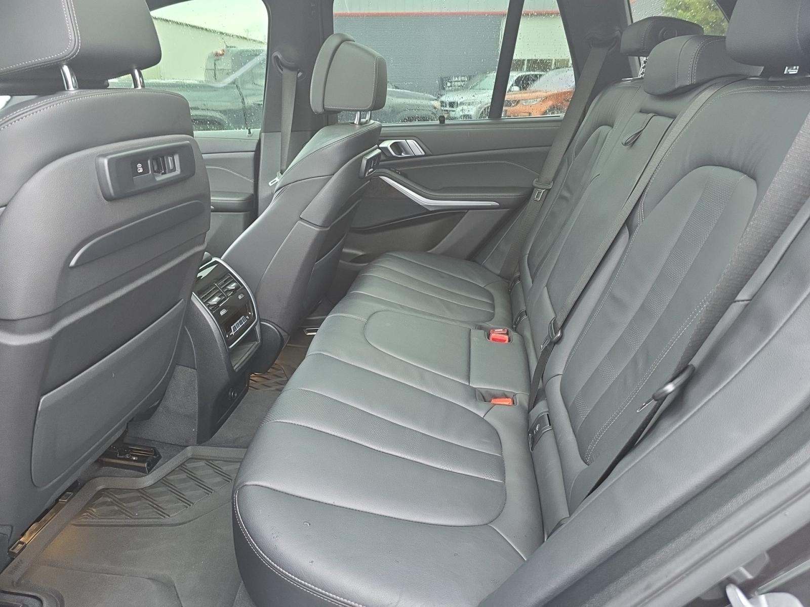 2022 BMW X5 xDrive40i AWD