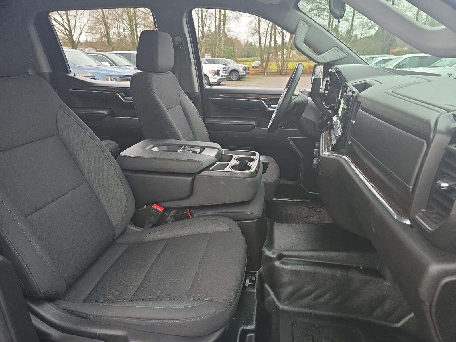 2023 Chevrolet Silverado 1500 LT AWD