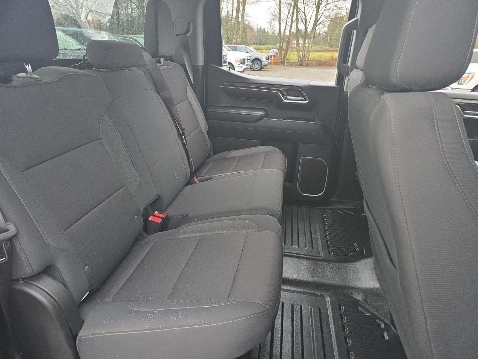 2023 Chevrolet Silverado 1500 LT AWD