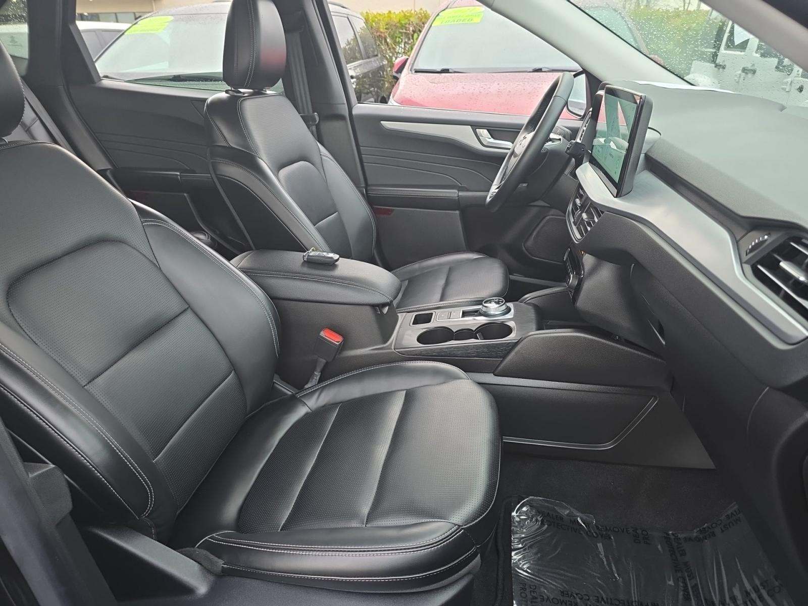 2025 Ford Escape Platinum AWD