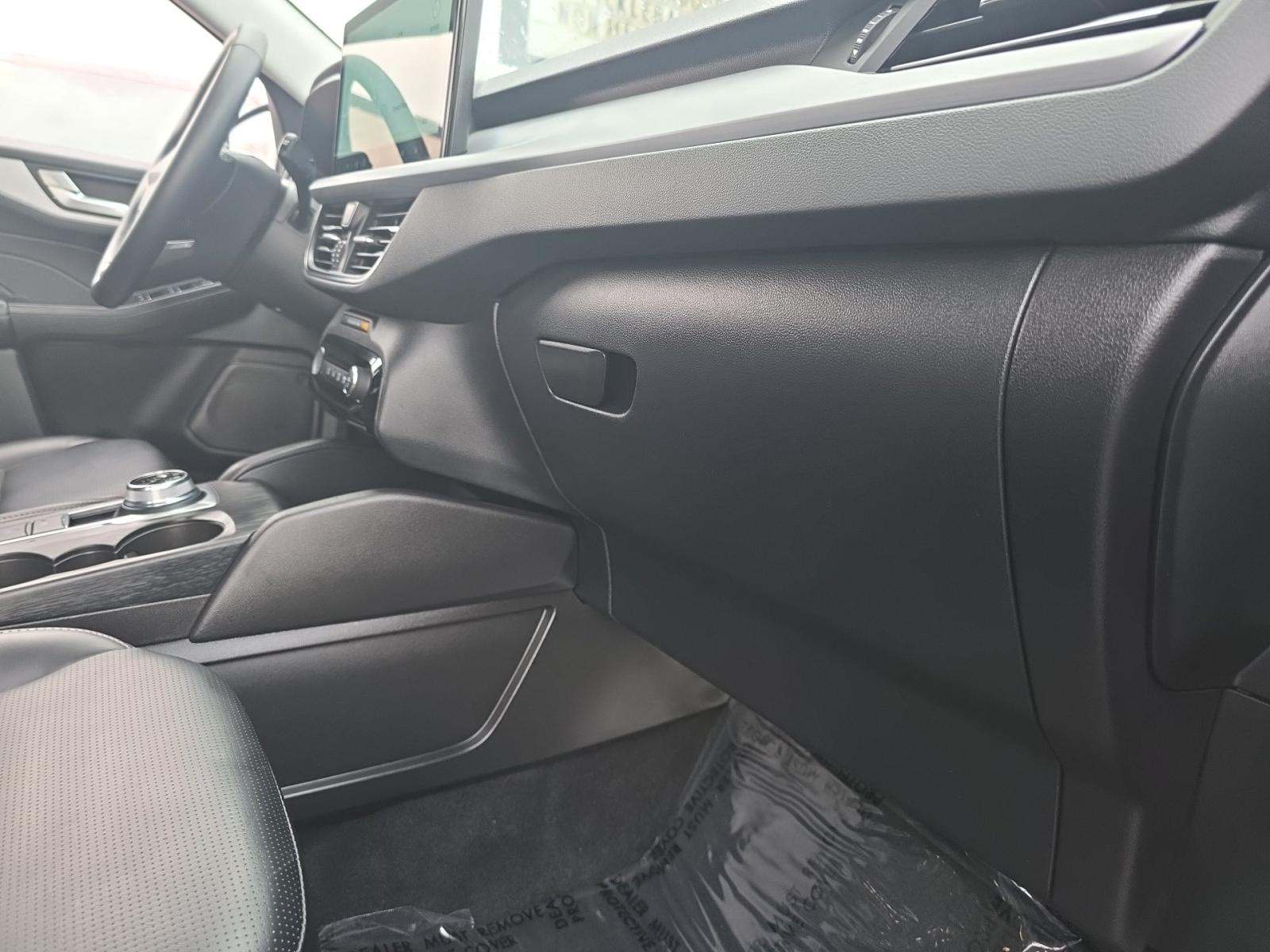 2025 Ford Escape Platinum AWD