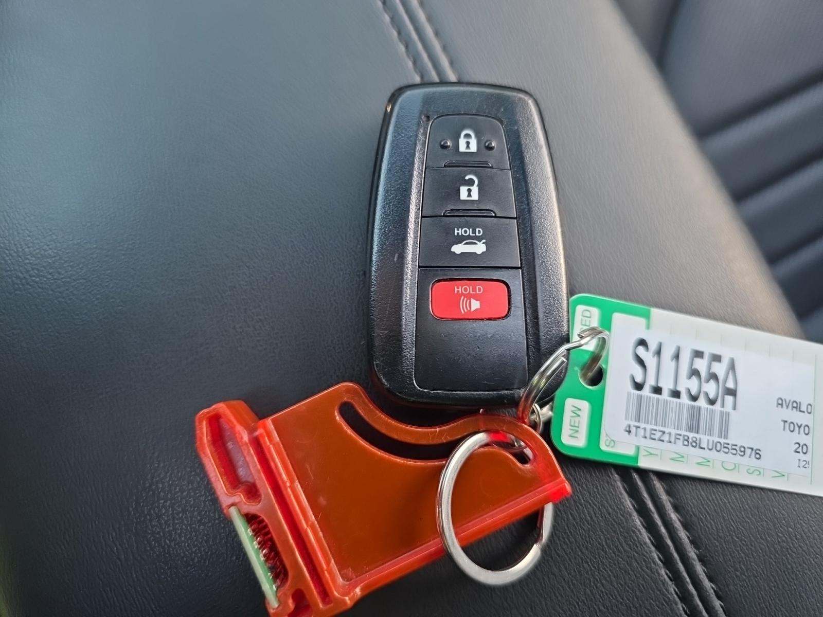 2020 Toyota Avalon XSE FWD