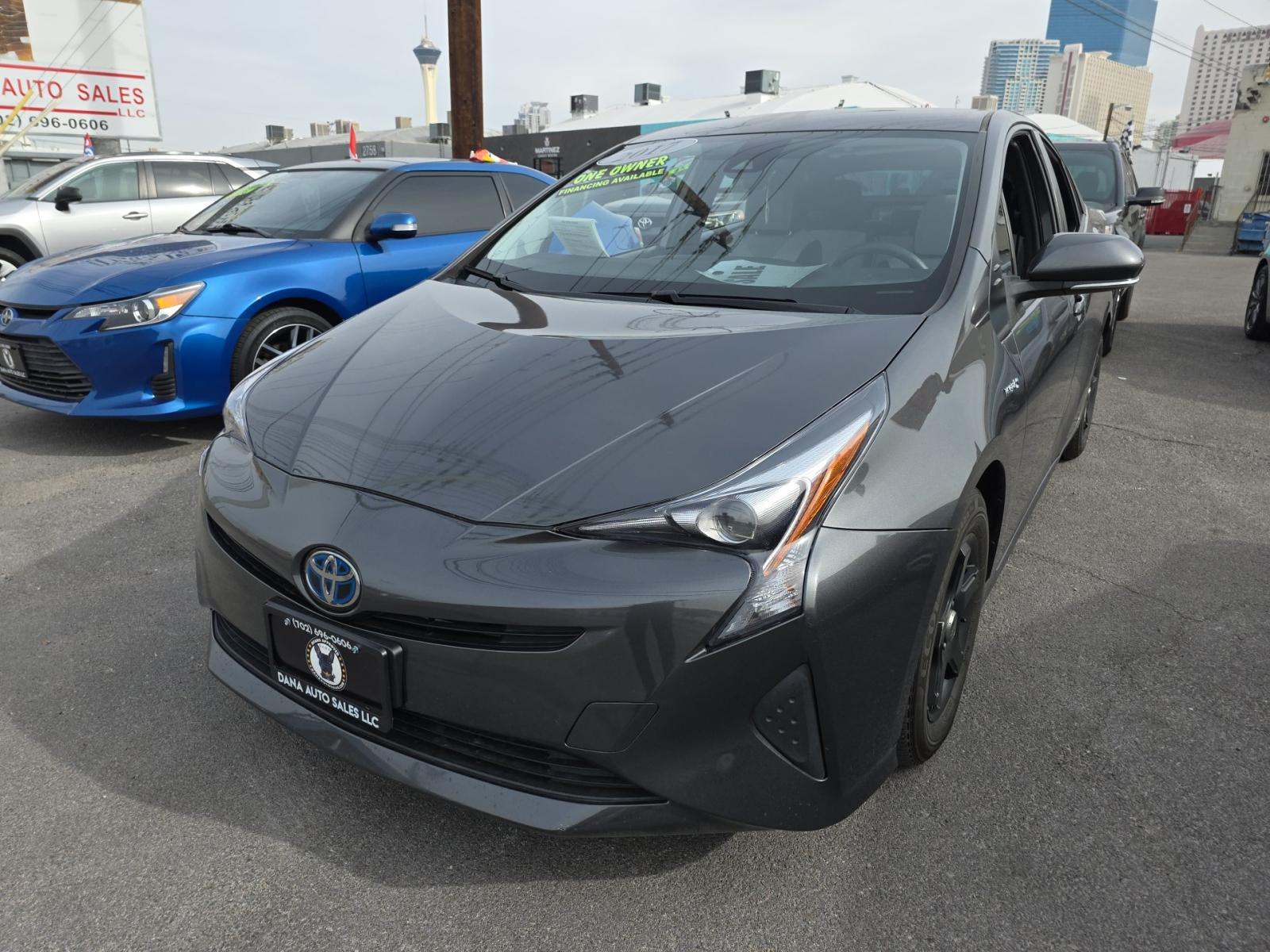 2017 Toyota Prius Two FWD