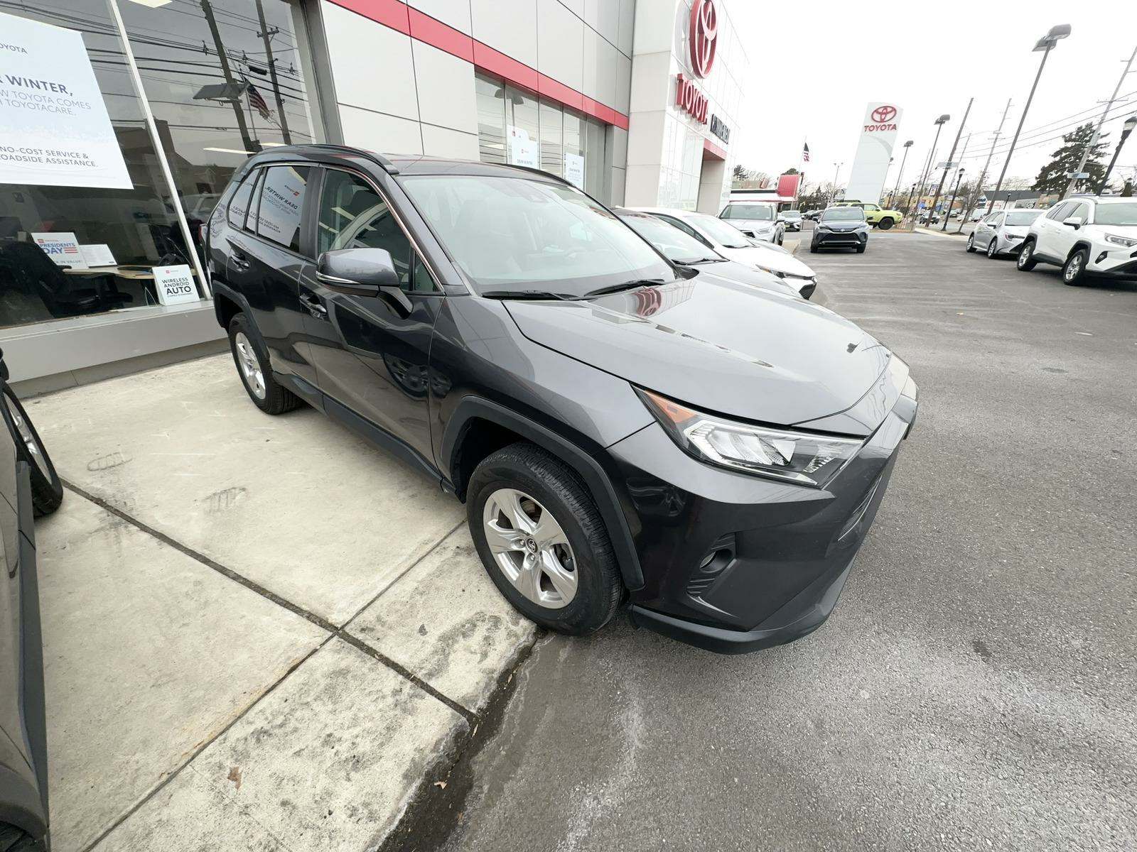 2021 Toyota RAV4 XLE FWD