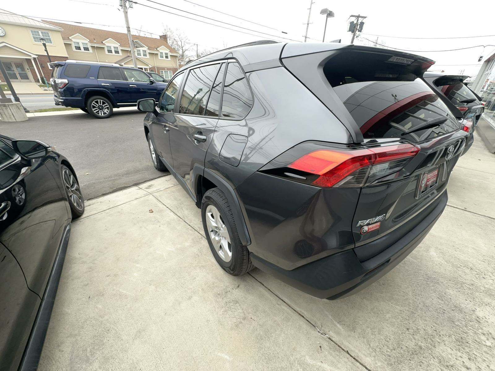 2021 Toyota RAV4 XLE FWD