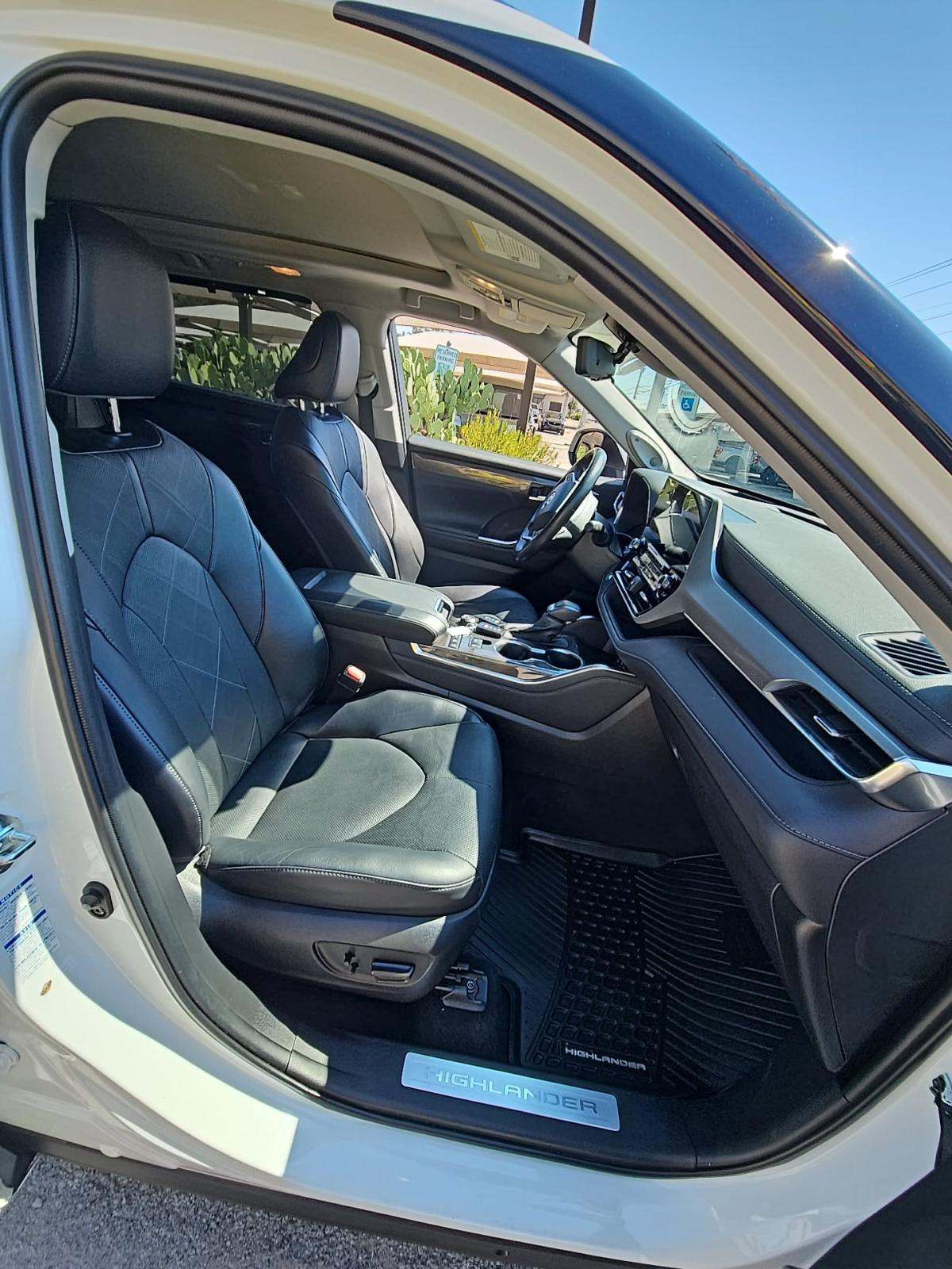 2022 Toyota Highlander Platinum AWD