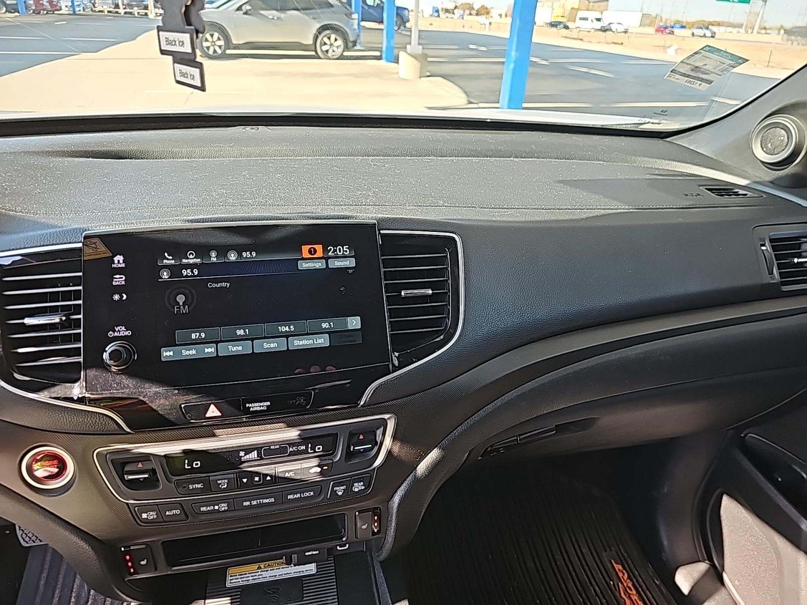 2022 Honda Pilot TrailSport AWD