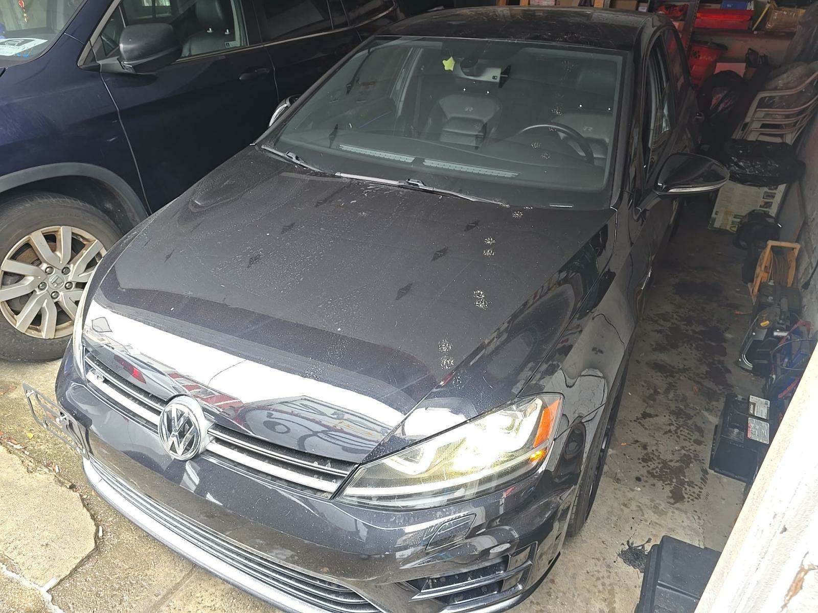 2016 Volkswagen Golf R 2.0T AWD