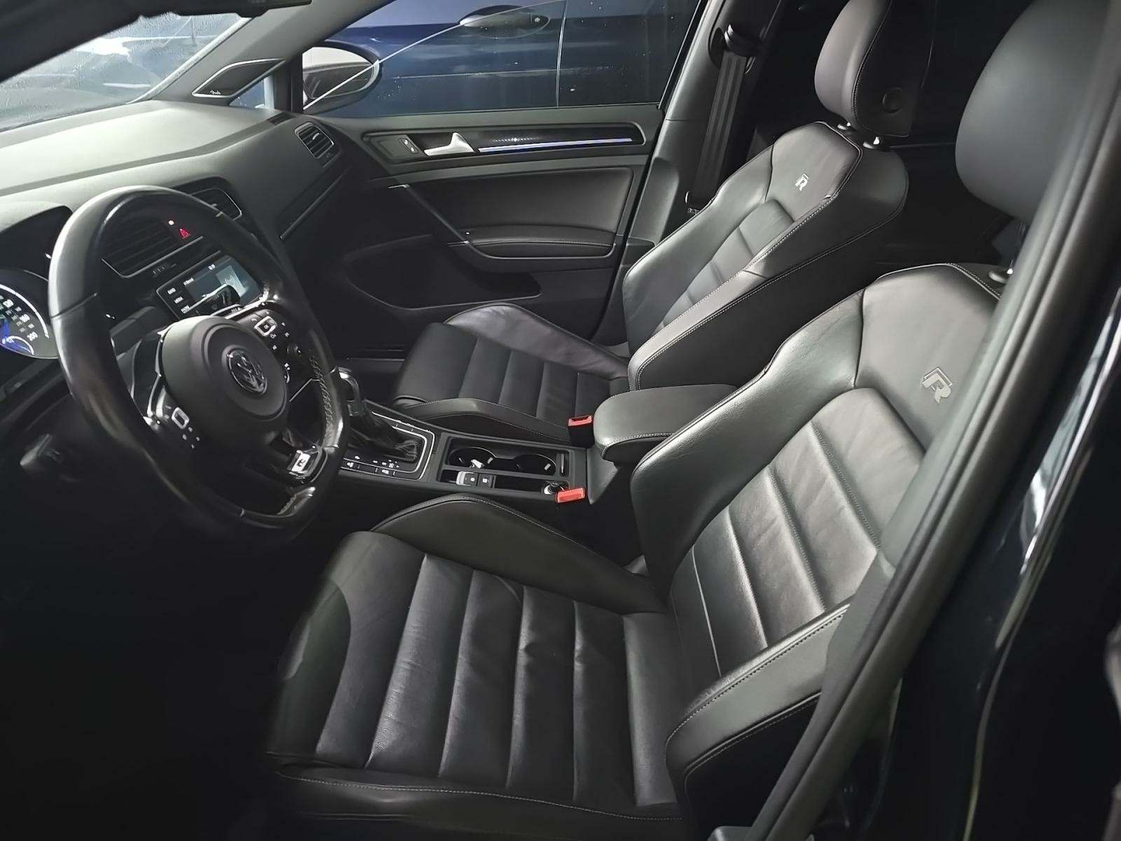 2016 Volkswagen Golf R 2.0T AWD