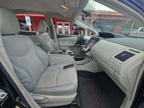 2012 Toyota Prius v Five FWD