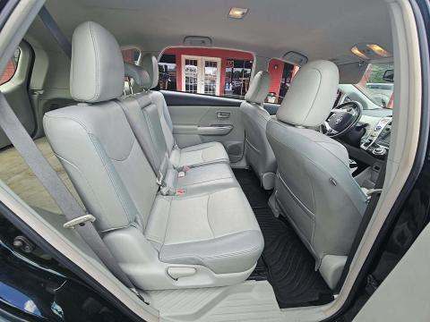 2012 Toyota Prius v Five FWD