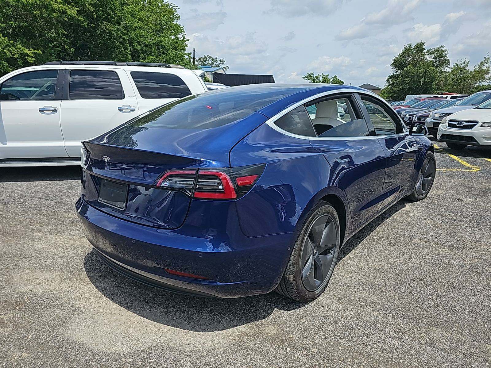 2020 Tesla Model 3 Standard Range Plus RWD