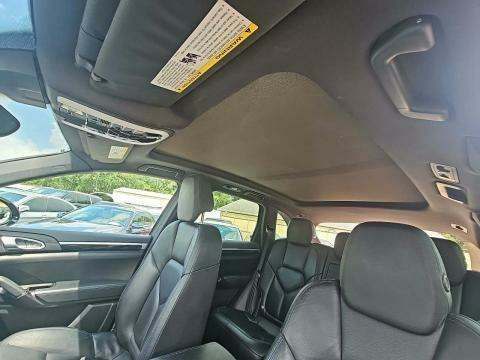 2017 Porsche Cayenne Base AWD